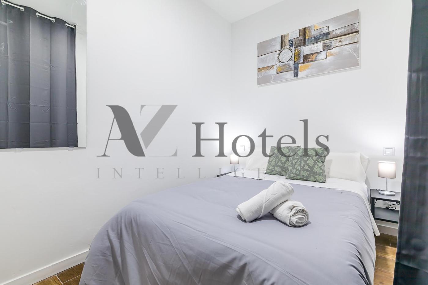 Ayz Luis Cabrera-Auto Check-In Property มาดริด ภายนอก รูปภาพ