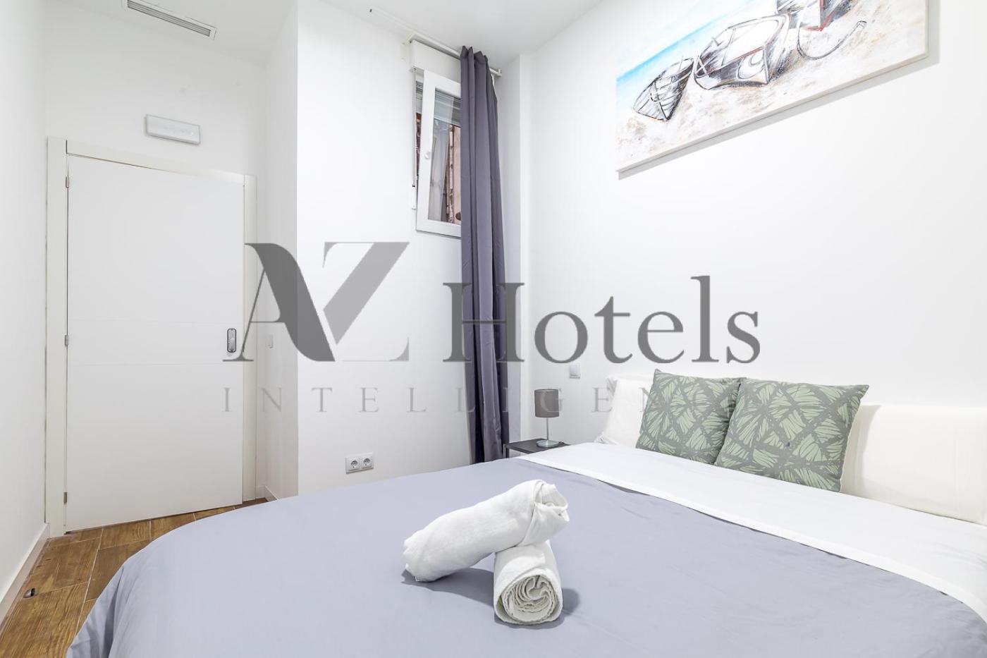 Ayz Luis Cabrera-Auto Check-In Property มาดริด ภายนอก รูปภาพ