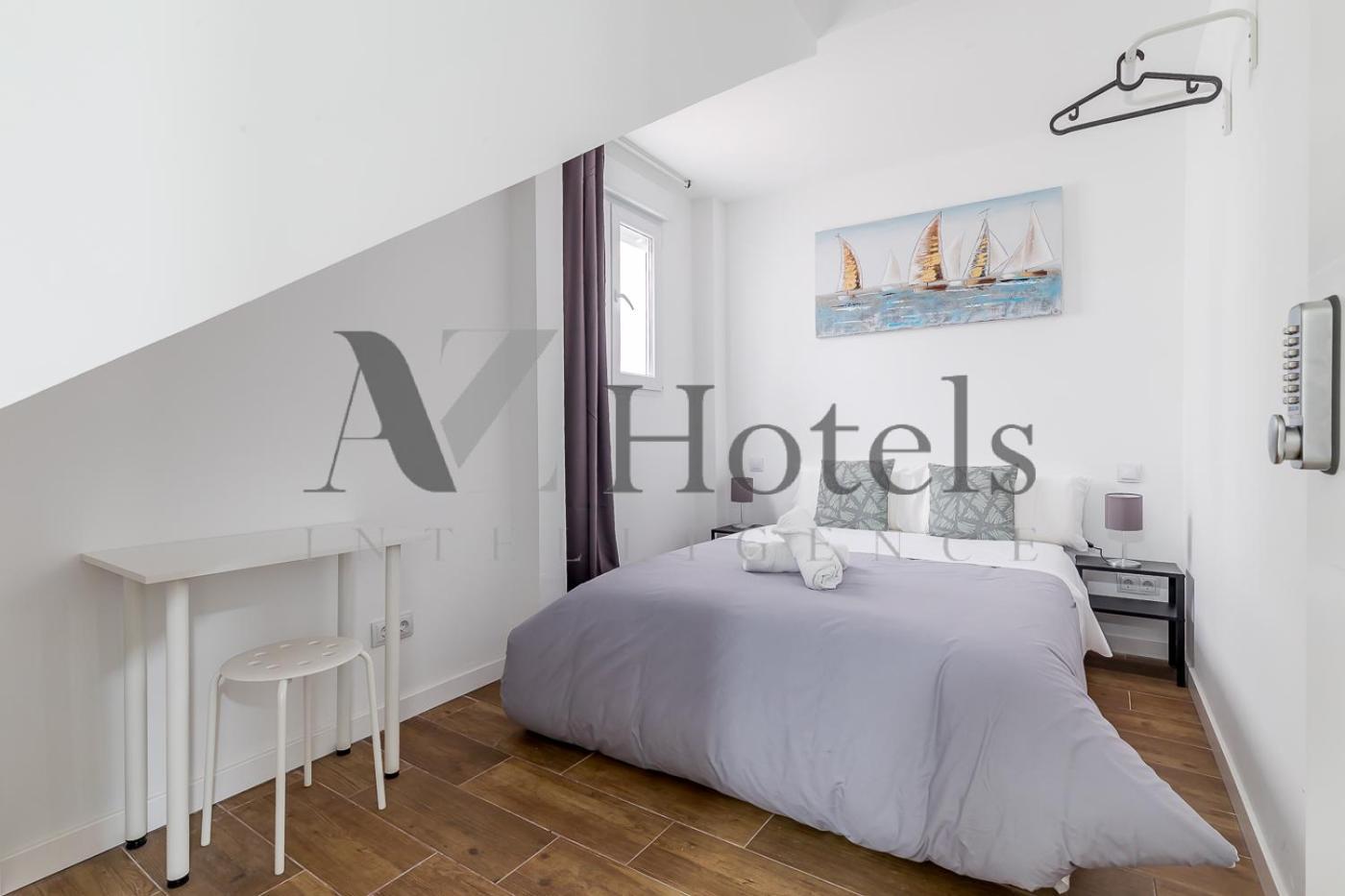 Ayz Luis Cabrera-Auto Check-In Property มาดริด ภายนอก รูปภาพ